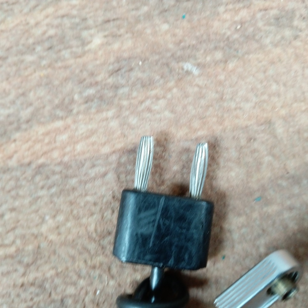 Vintage E Leitz Wetzlar Germany Flash Sync Cable Coiled for Leica Camera Black - Picture 3 of 6